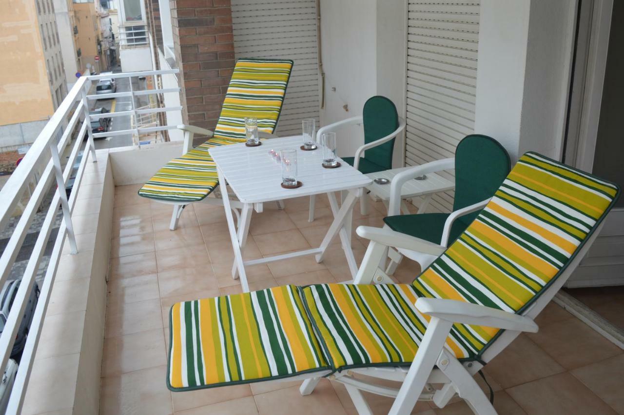 Apartamento Completo 200M Playa Daire Roses Dış mekan fotoğraf